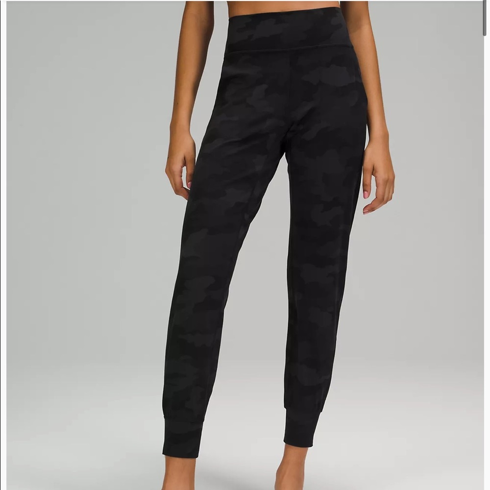 camo lululemon joggers 28”